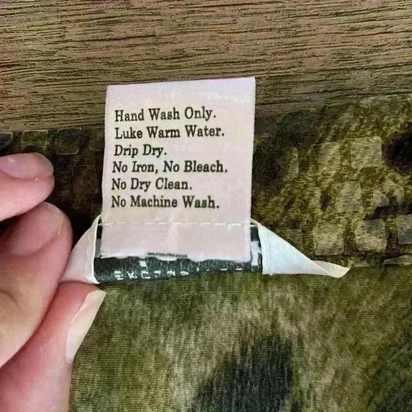 Exclusively Misook Green Leopard Jacket Full Zipper Front Size M - Picture 4 of 7